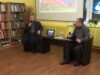Wernisaż wystawy fotograficznej ks. Artura Schodzińskiego – MBP w Cieszanowie cz. 1.