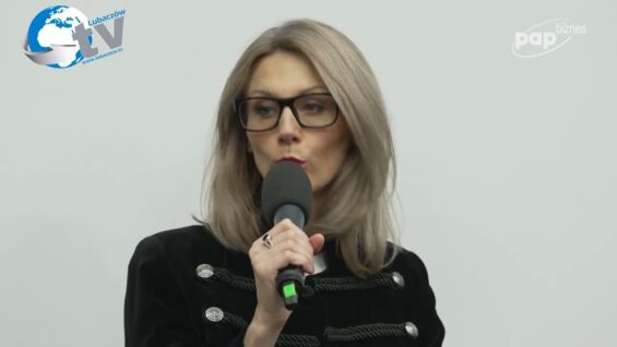Fake newsy hamujące rozwój energetyki odnawialnej